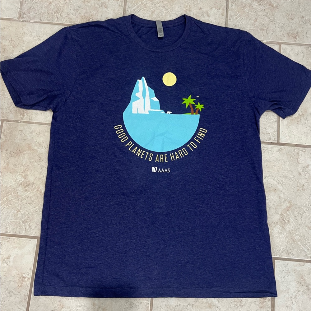 Next level  apparel  T shirt XL